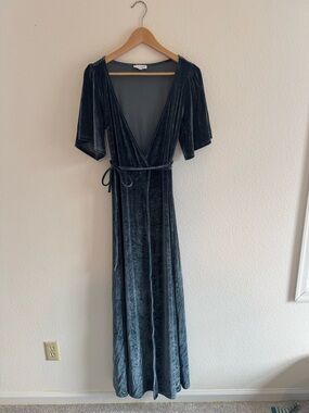 Baltic Born Meghan Velvet Maxi Wrap Dress Tie Back Sage Blue Gray Size Medium